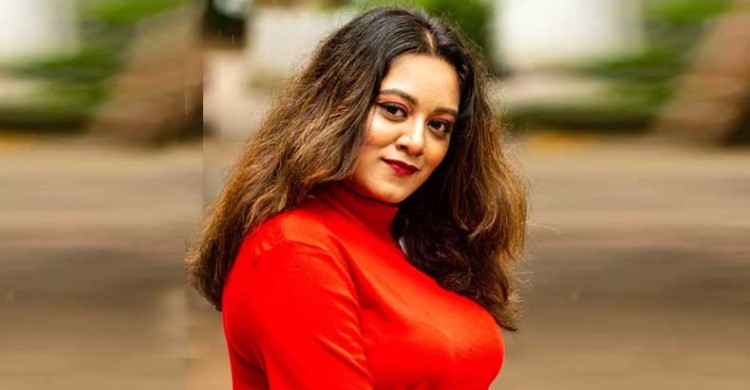 এবার নায়িকা দীঘি বললেন, ‘১ লাখ, ইয়েস!