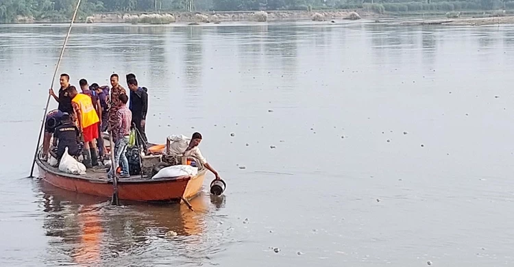 পঞ্চগড়ে নৌকাডুবি: মৃতের সংখ্যা বেড়ে ২৯, এখনো নিখোঁজ ৬৫