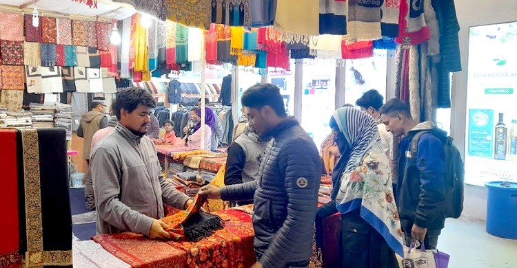 প্রস্তুতি ছাড়াই উদ্বোধন, বাণিজ্য মেলা এখনো না জমায় ক্রেতা-বিক্রেতারা হতাশ