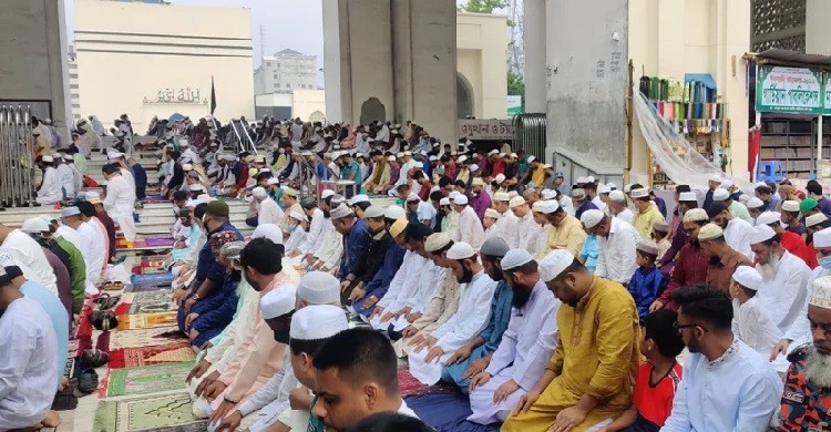 বায়তুল মোকাররমে ৭টা থেকে পৌনে ১০টা পর্যন্ত ঈদের ৫ জামাত