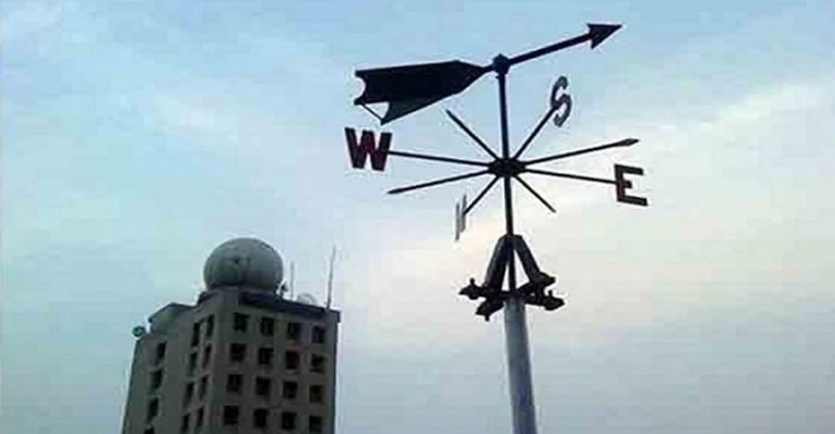 ৮ অঞ্চলে ঝড়-বৃষ্টির আভাস, নদীবন্দরে সতর্কতা