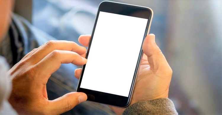 চাকরি পেতে হলে ফোনের মায়া ছাড়তে হবে