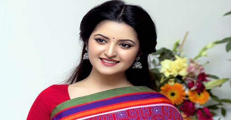 ভাঙছে কি পরীমনির সংসার?
