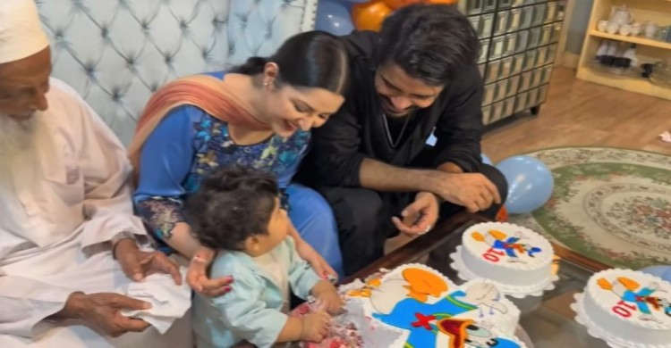 হইচই বাধিয়ে আবার এক হলেন পরী ও রাজ