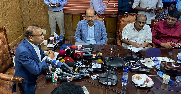 কোরবানি পশুর বর্জ্য দ্রুত অপসারণে প্রস্তুতি সম্পন্ন: স্থানীয় সরকার মন্ত্রী