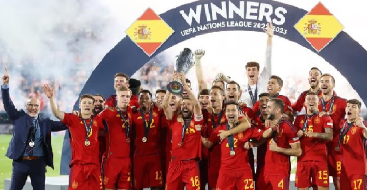 টাইব্রেকারে স্পেন চ্যাম্পিয়ন