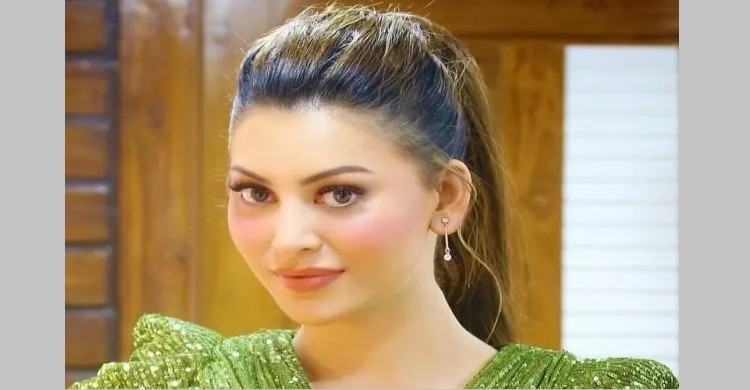 ভারতের দক্ষিণী ছবি পুষ্পা’য় ঝড় তুলবেন ঊর্বশী