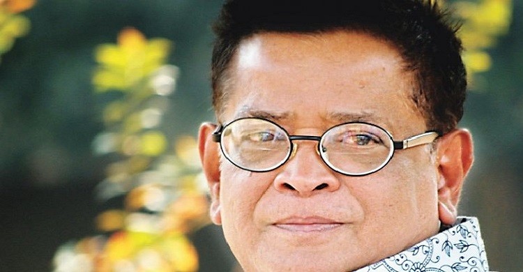 ‘গল্পের জাদুকর’ হুমায়ূন আহমেদের মৃত্যুবার্ষিকী আজ