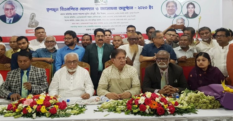 ৩০০ আসনে প্রার্থী দেবে তৃণমূল বিএনপি