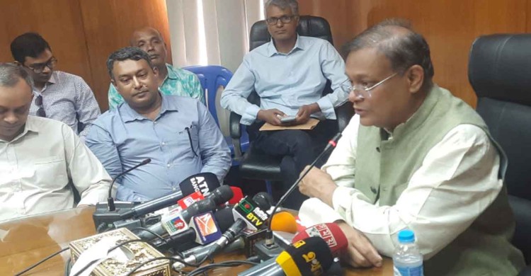 নির্বাচনে আসতে সরকার কাউকে চাপ দিচ্ছে না : তথ্যমন্ত্রী