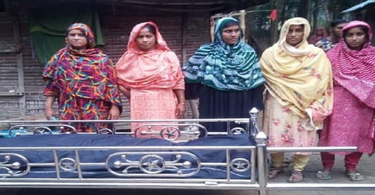 আঙুলে টিপের ছাপ:  বাবার দাফন আটকে দিলো ৫ মেয়ে