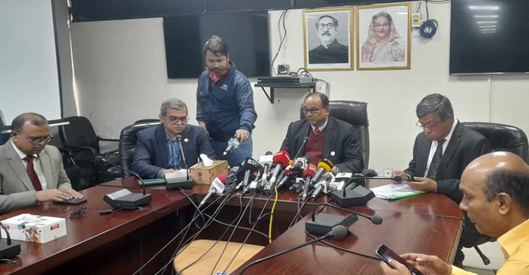 নিরাপদ রেলযাত্রাকে অস্থিতিশীল করা হচ্ছে : রেলমন্ত্রী