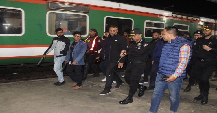 ব্রাহ্মণবাড়িয়াসহ বিভিন্ন স্টেশনে র‌্যাবের নিরাপত্তা জোরদার