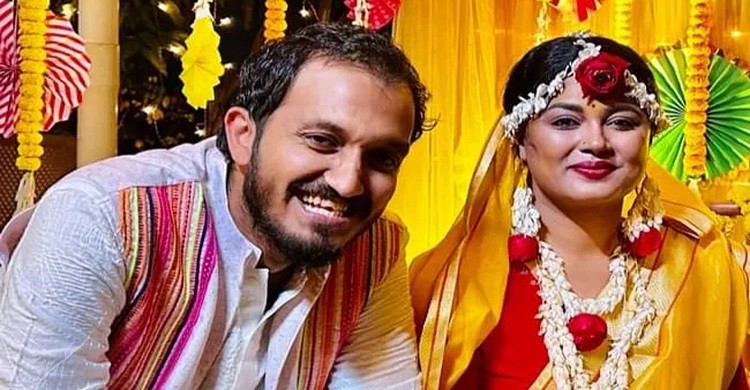 বিয়ে করছেন মৌসুমী হামিদ