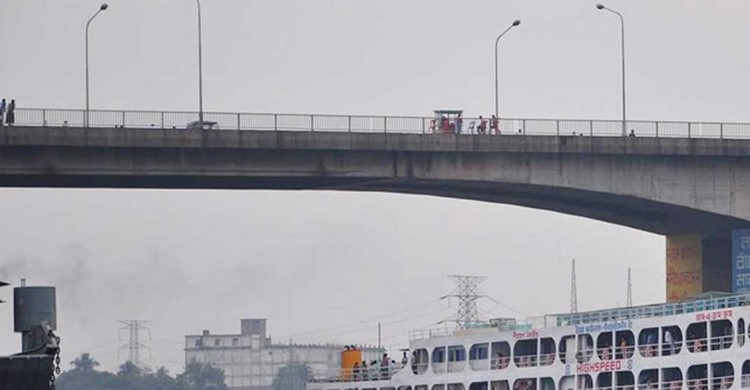 পোস্তগোলা সেতুতে যান চলাচল শুরু
