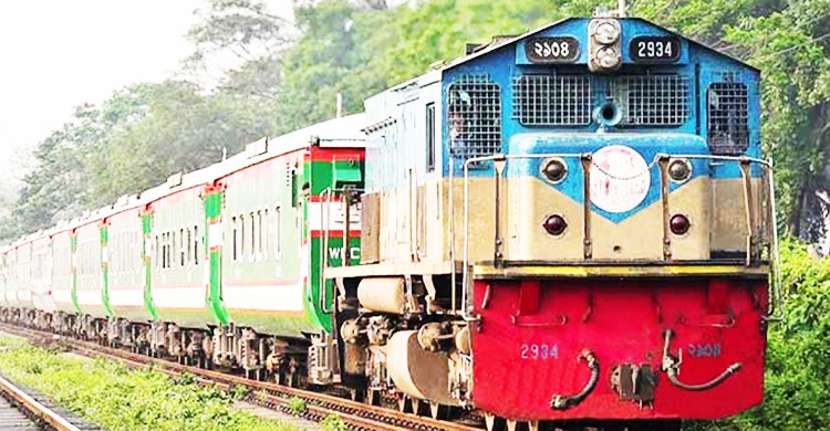 ঢাকা-খুলনা রুটে ট্রেন চলাচল স্বাভাবিক