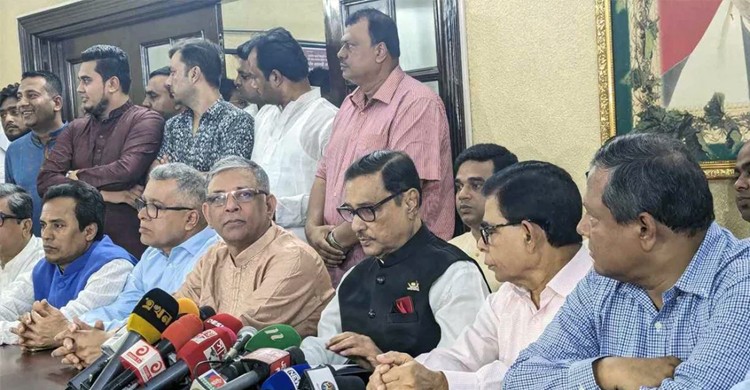 'দেশের উন্নয়নে পাকিস্তান প্রশংসা করে, অথচ বিরোধী দল দেখে না'