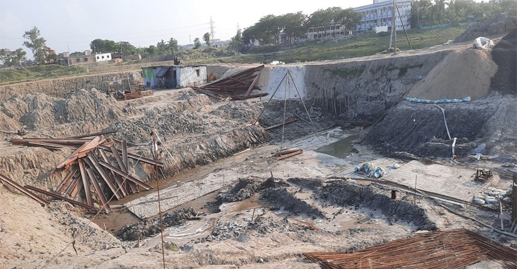 সাতক্ষীরায় পাউবো'র স্লুইসগেট নির্মাণে পাহাড়সম দুর্নীতি