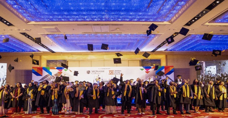 মোনাশ কলেজ গ্র্যাজুয়েশন কনভোকেশন ২০২৪ উদযাপন করল ইউসিবি