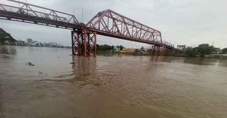 সিলেটে হচ্ছে বৃষ্টিপাত, বাড়ছে নদ-নদীর পানি