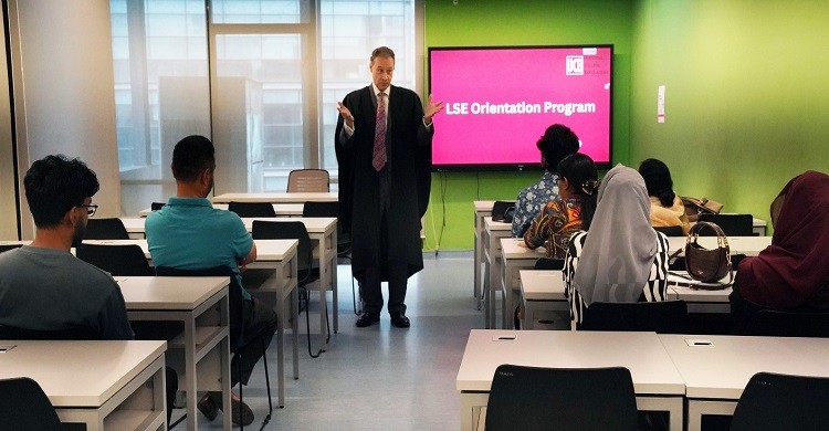 ঢাকায় ইউসিবি ক্যাম্পাসে ইউনিভার্সিটি অব লন্ডন ডিগ্রির ওরিয়েন্টেশন আয়োজিত