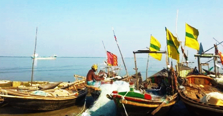 আজ শেষ হচ্ছে ২২ দিনের নিষেধাজ্ঞা জেলেদের চলছে প্রস্তুতি