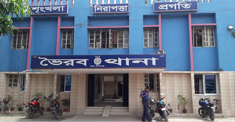 কিশোরগঞ্জে বাসা থেকে দুই সন্তানসহ বাবা-মায়ের মরদেহ উদ্ধার