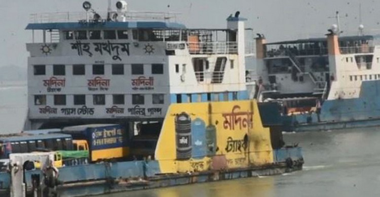 দৌলতদিয়া-পাটুরিয়া রুটে ফেরি চলাচল শুরু
