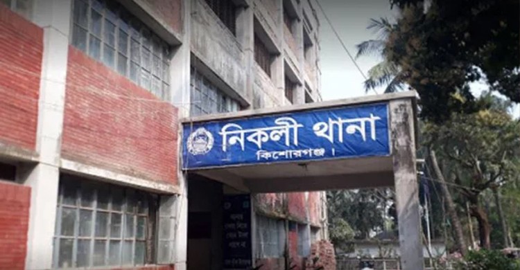সংখ্যালঘুর জাল ও নৌকা পুড়ে ক্ষতি, ১৪ দিনেও মামলা নেয়নি নিকলী থানা পুলিশ