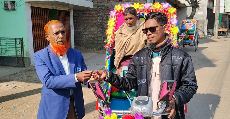 বৈষম্যবিরোধী আন্দোলনে চোখ হারানো সাইদুল পেল জীবিকার সহায়তা