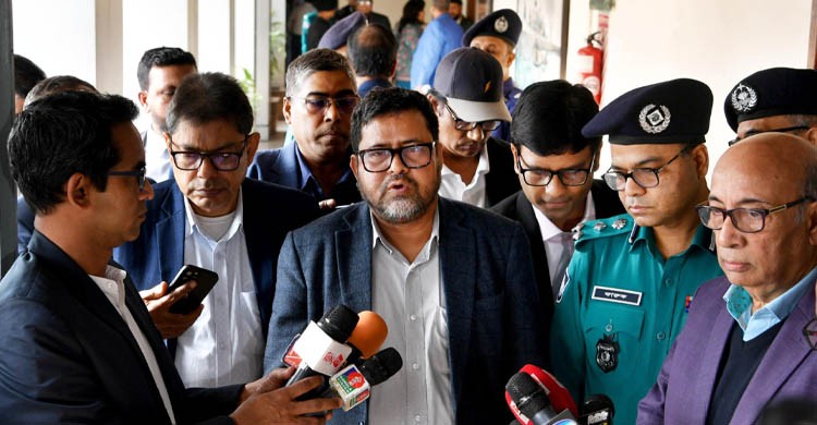 পলিথিন শপিং ব্যাগের ব্যবহার বন্ধে অভিযান জোরদার করা হবে