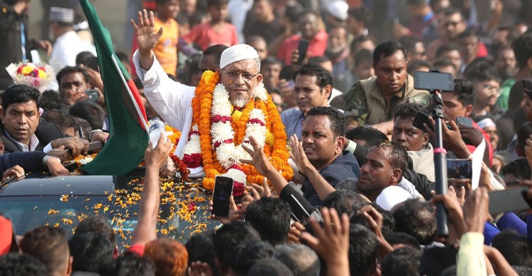 অবশেষে ১৭ বছর পর কারামুক্ত সাবেক স্বরাষ্ট্র প্রতিমন্ত্রী লুৎফুজ্জামান বাবর