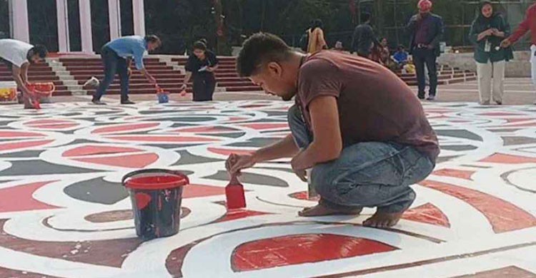 ভাষা শহীদদের শ্রদ্ধা জানাতে প্রস্তুত হচ্ছে কেন্দ্রীয় শহীদ মিনার