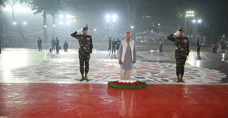 ভাষা শহীদদের প্রতি প্রধান উপদেষ্টার শ্রদ্ধা নিবেদন