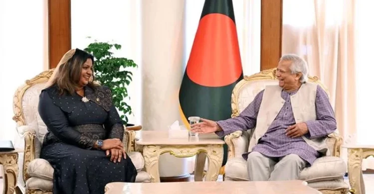 মালদ্বীপে ‘কাগজপত্রহীন’ বসবাসরত বাংলাদেশিদের বৈধ করার অনুরোধ প্রধান উপদেষ্টার