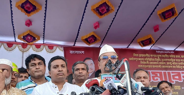 ডক্টর ইউনুস ছাত্রদের খেদমত নিয়ে ব্যস্ত: গয়েশ্বর চন্দ্র রায়