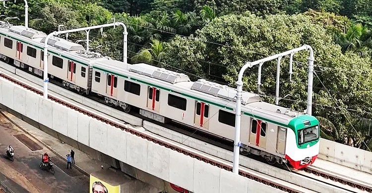 টিকেট চেকিং ছাড়াই চলছে মেট্রোরেল