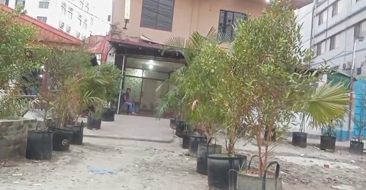 ড্রিমল্যান্ড গেস্ট হাউজে রুম ভাড়ার আড়ালে চলছে অনৈতিক কর্মকাণ্ড