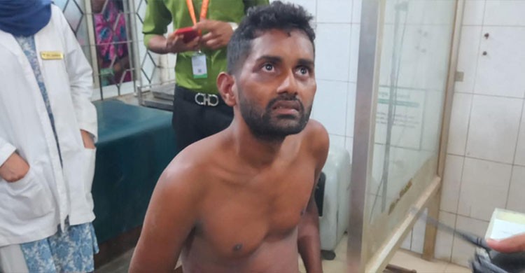 সাভারের ইজি বাইক চালককে অমানবিক নির্যাতন