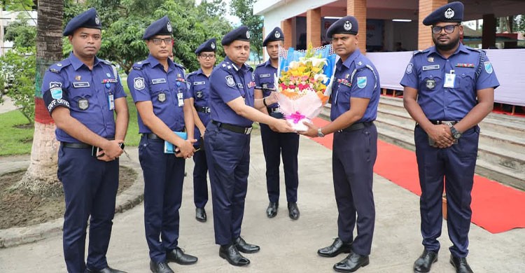 ডিআইজির নরসিংদীতে আগমন উপলক্ষে অপরাধ পর্যালোচনা ও কল্যাণসভা