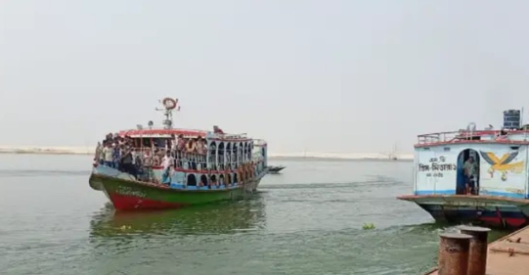 ৪৬ ঘণ্টা পর দৌলতদিয়া-পাটুরিয়া নৌরুটে লঞ্চ চলাচল শুরু