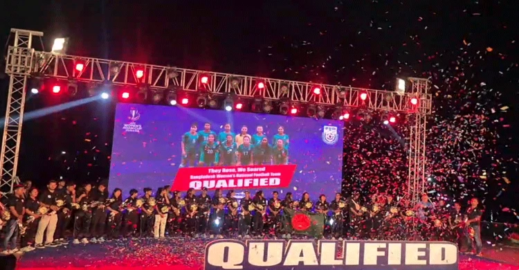 ইতিহাস গড়া নারী ফুটবল দলকে মধ্যরাতে সংবর্ধনা দিল বাফুফে