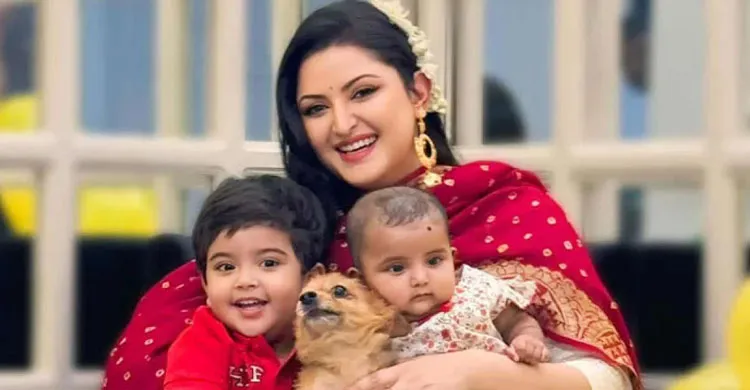 আইসিইউতে চিত্রনায়িকা পরীমণির মেয়ে