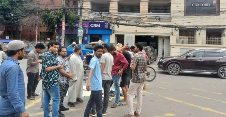 ফজলুর রহমানকে গ্রেপ্তারের দাবিতে সেগুনবাগিচায় বিপ্লবী ছাত্র জনতার বিক্ষোভ