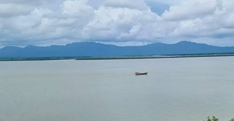 ৩ দিনে ৩৩ বাংলাদেশি জেলে অপহৃত, আতঙ্ক ছড়াচ্ছে আরাকান আর্মি