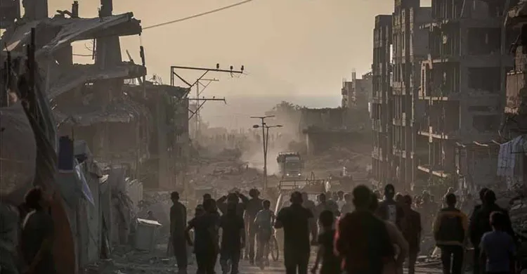 গাজায় নিহত আরও ৬৪, মানবিক সহায়তা নিতে গিয়ে প্রাণ গেল ১৩ জনের