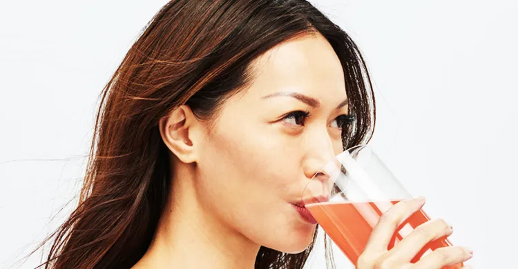 উজ্জ্বল ত্বকের গোপন রহস্য এবং কোলাজেন বাড়াতে সাহায্য করবে ৫টি পানীয়