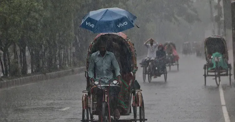 ভ্যাপসা গরমে বৃষ্টির আভাস দিলো আবহাওয়া অধিদপ্তর