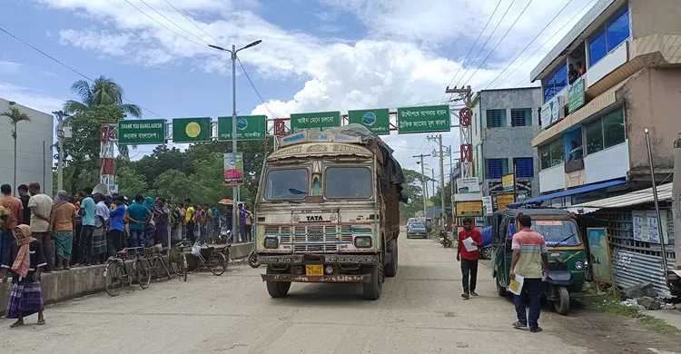 সাতক্ষীরা ভোমরা বন্দরে লক্ষ্যমাত্রা ছাড়িয়ে ৯৭৮ কোটি টাকার রাজস্ব আদায়