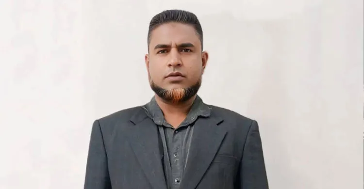 ঈশ্বরগঞ্জে বিএনপি নেতার সরকারি মার্কেট ভাঙচুর ও দখল